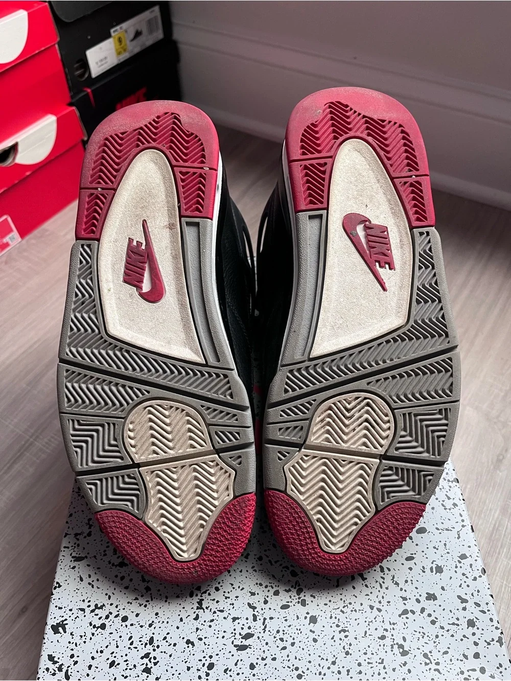 Jordan 4 Retro